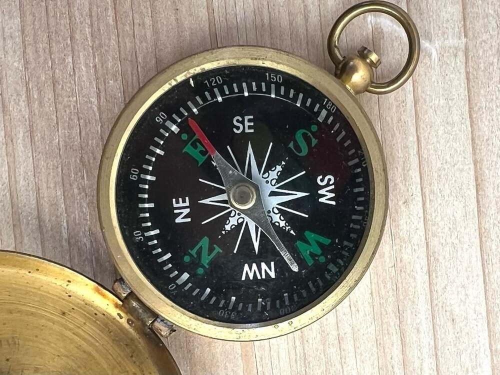 Vintage Style Flip-Top Solid Brass Pocket Compass